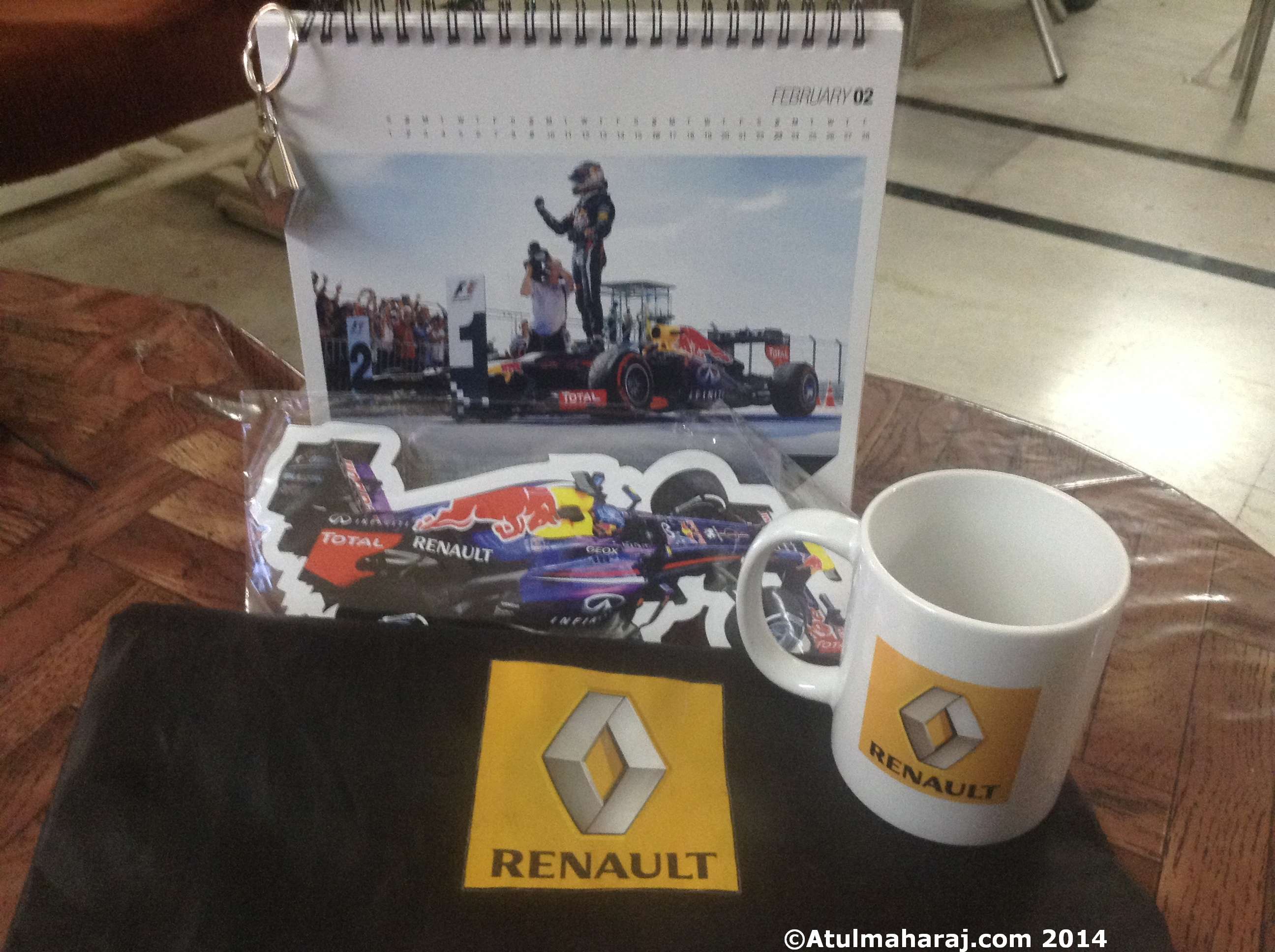 Renault-Goody-Bag-Auto_Expo_2014-Atulmaharaj