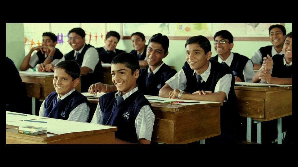 Classroom scene with Aamir Khan. Spot me if you can !