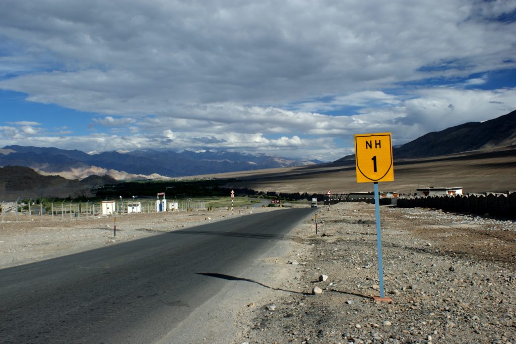 NH1 in Leh. Image Courtesy: Wikipedia