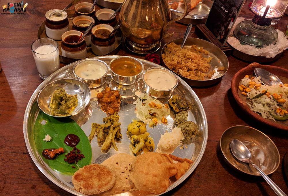 Gujarati Thali at Agashiye