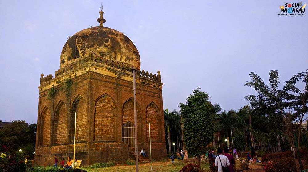 Barid Shahi tombs park