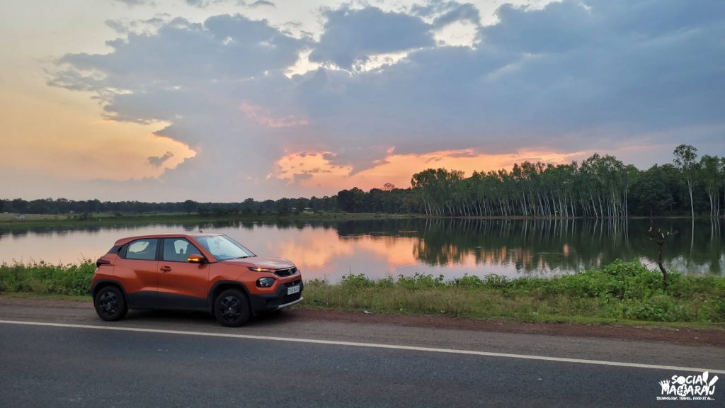 Beautiful lake during Hyderabad to Lucknow road trip