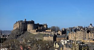Stunning Edinburgh Castle